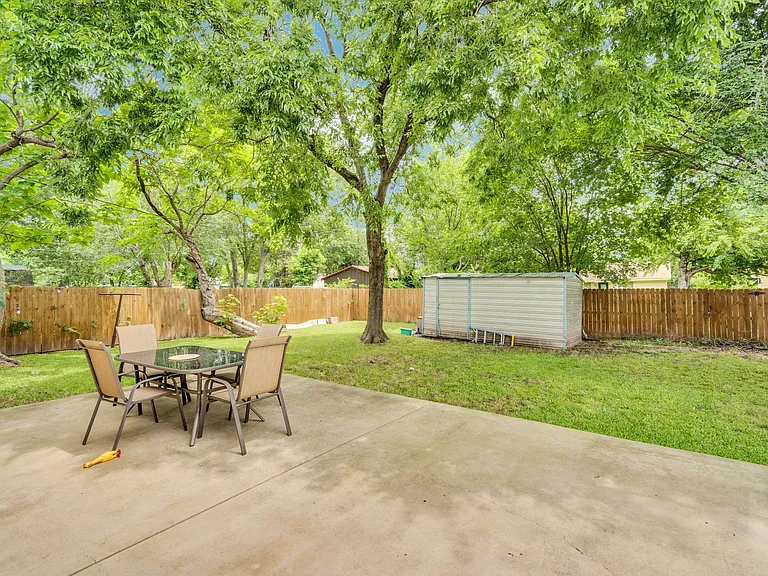 206 E Chico Dr — Photo 14