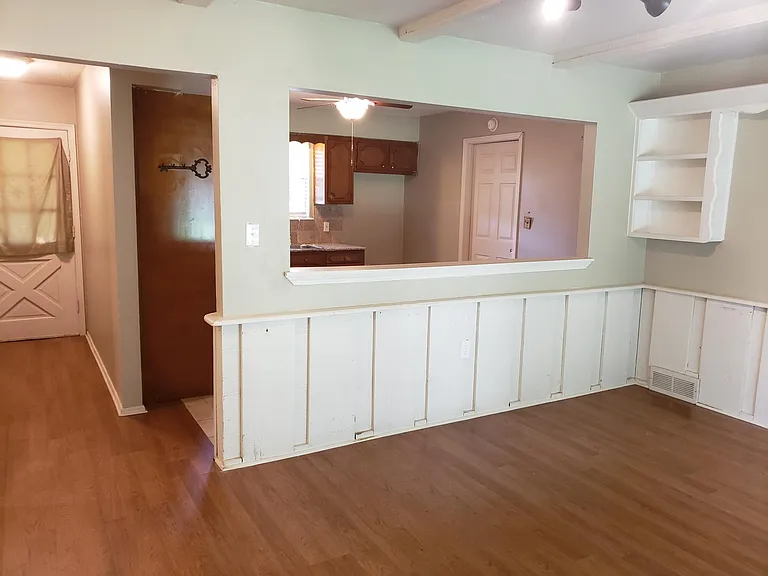 652 Lotus Ave — Photo 5