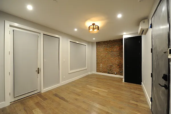 Rented by Miron Realty Group | media 75