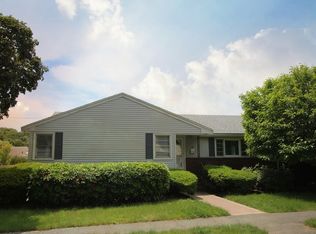 33 Forest Ave, Saugus, MA 01906