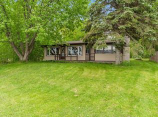 12280 Mentzer Trl, Lindstrom, MN 55045