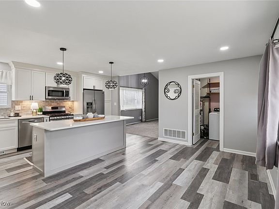 3rd image of 24601 Mitchell Dr