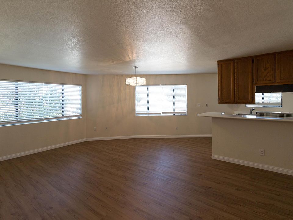 1st image of 510 S Adams St #12