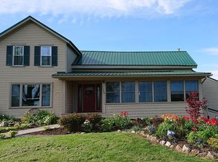 7588 Laraway Rd, Cayuga, NY 13034