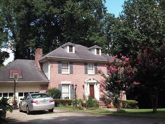 2nd image of 485 Tallwood Dr