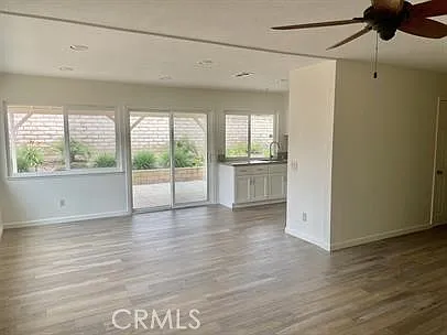 3 bed, 1110 sqft, $2,885 — Photo 4