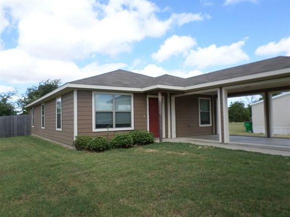 2nd image of 204 Candlewood Cir