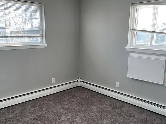 2nd image of 206 Osborn St #200