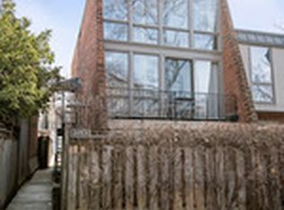 2053 N Larrabee St, Chicago, IL 60614