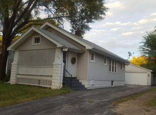 1928 N College St, Decatur, IL 62526