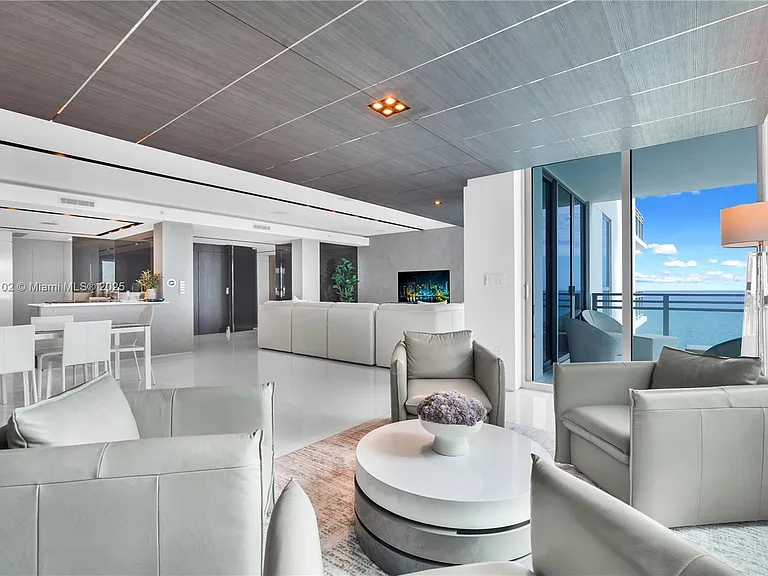 3535 S Ocean Dr #2104 — Photo 3