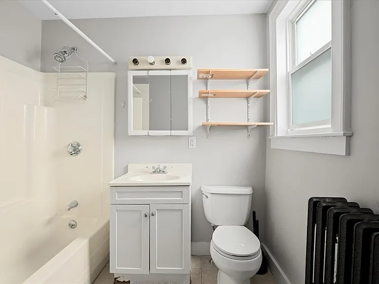 36 Cedar St #2A — Photo 10
