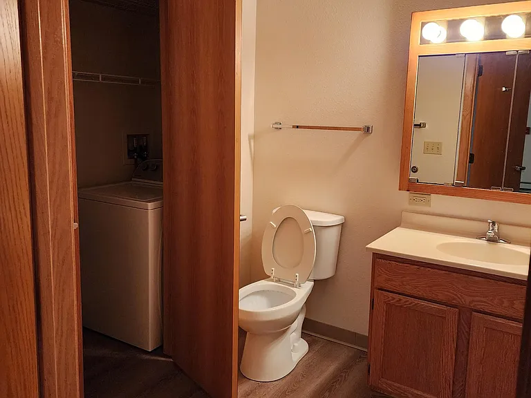 1501 Truax Blvd #1 — Photo 4