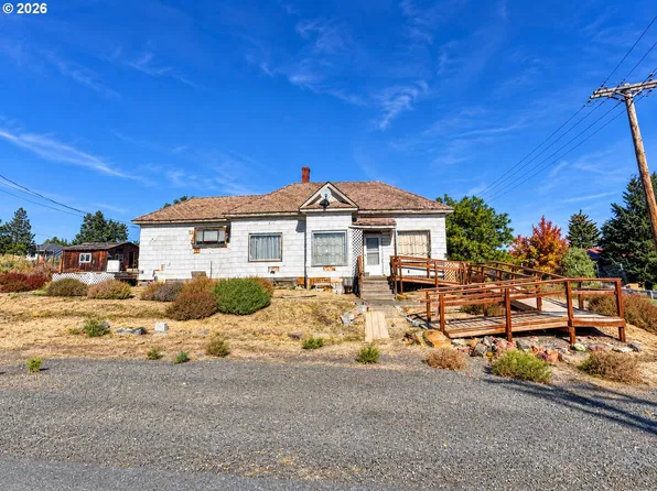 303 W Court St, Condon, OR 97823