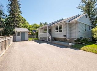 208 Phillips St, Barrie, ON L4N3V1