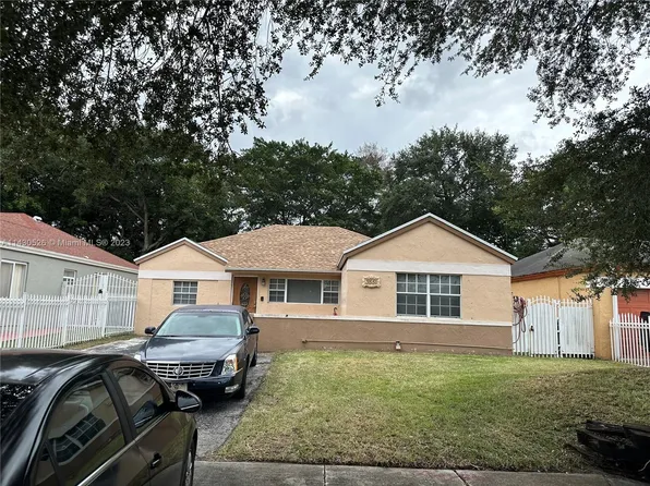 3551 NW 202nd St, Miami Gardens, FL 33056