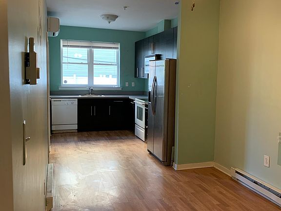 2nd image of 639 N 35th St #1