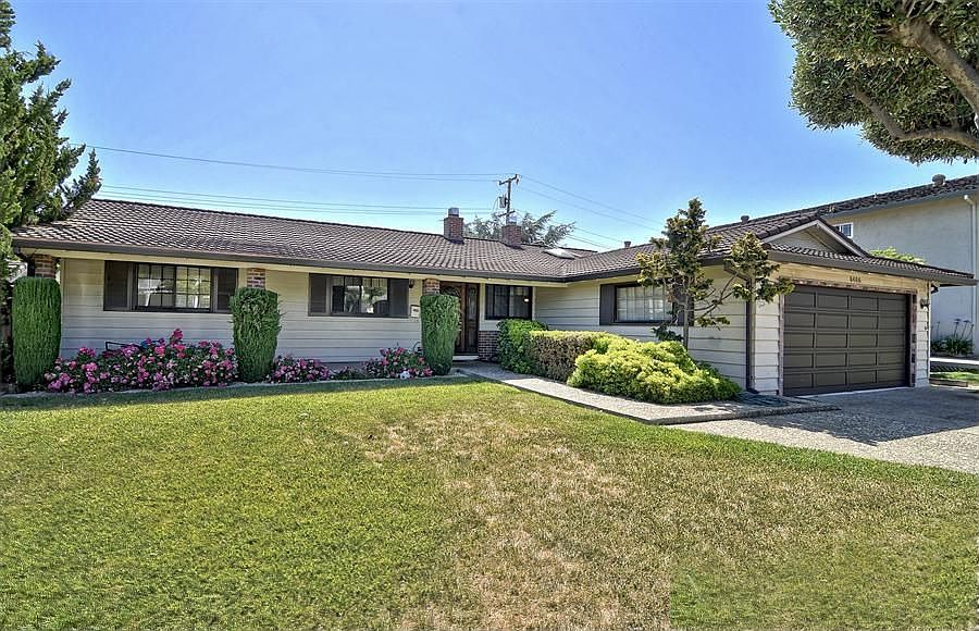 1st image of 6466 Oakcrest Dr