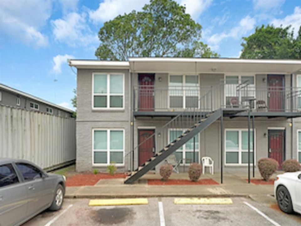 1st image of 3031 Sumpter St #6