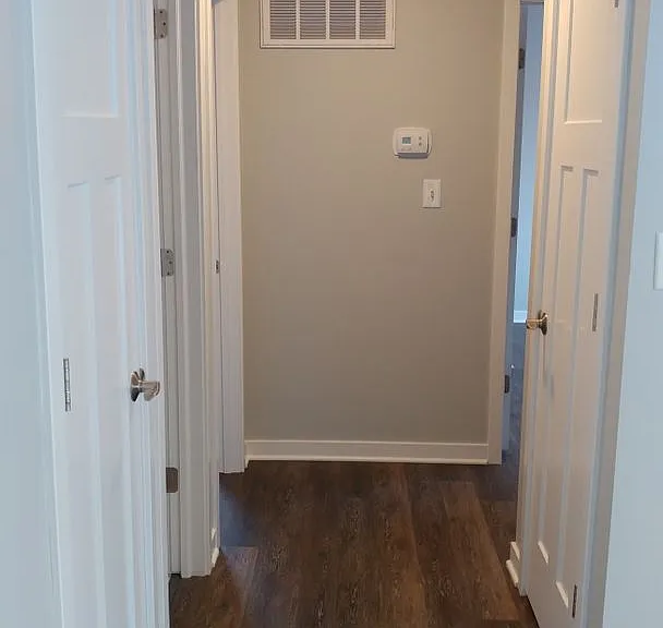 916 Regent Dr — Photo 7
