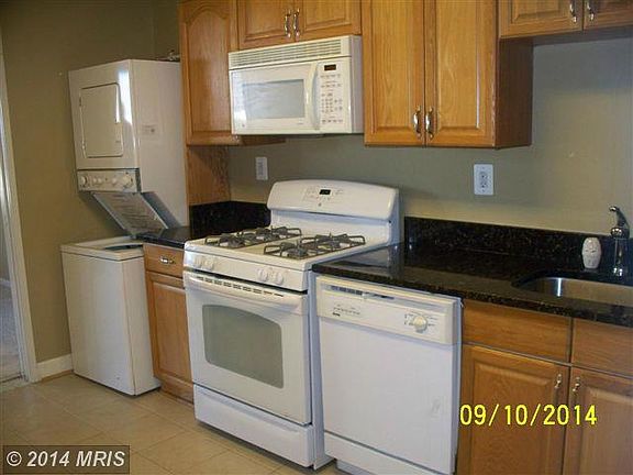 3rd image of 3705 S George Mason Dr APT 916S