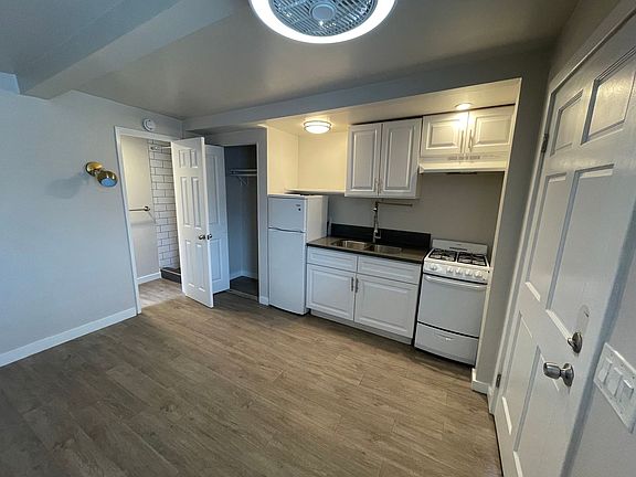 2nd image of 5137 Muir Ave #8