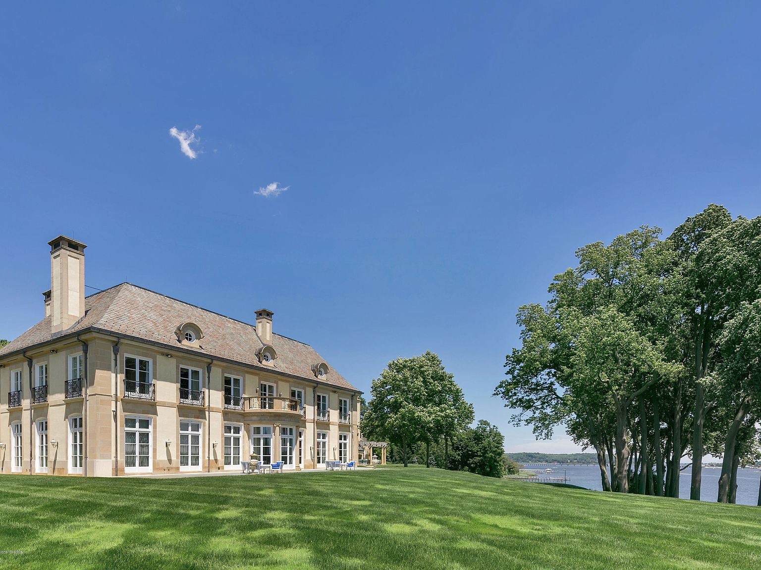 740 Navesink River Rd, Red Bank, NJ 07701 Zillow