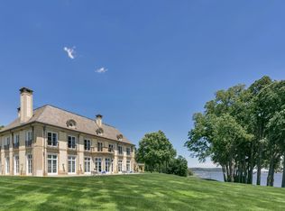 740 Navesink River Rd, Red Bank, NJ 07701