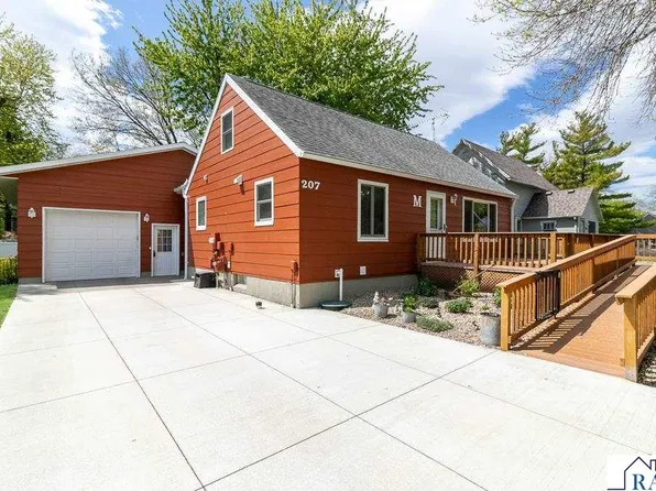 207 Lincoln St SW, Mapleton, MN 56065