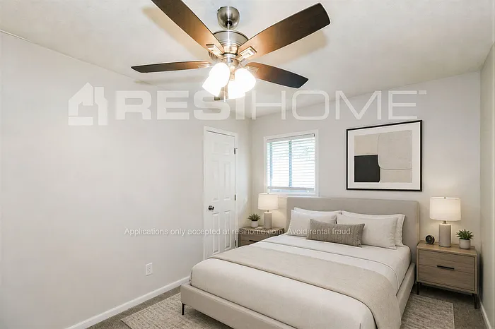 8154 Huntington Dr — Photo 9