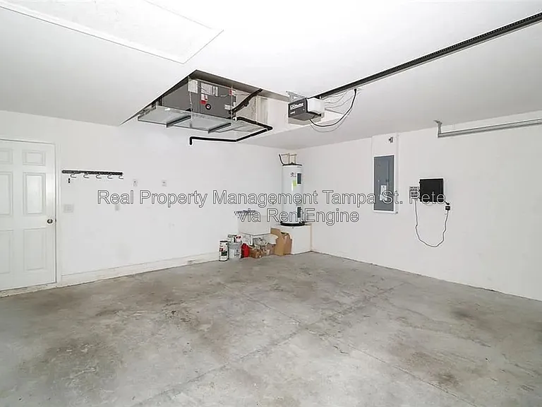 11446 Pennsville Ct — Photo 31