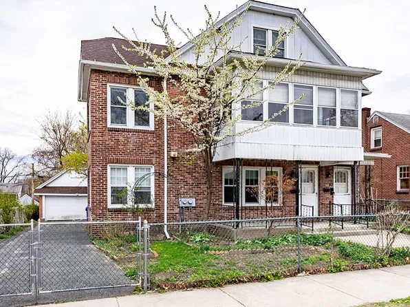 38-40 Knollwood St, Springfield, MA 01104