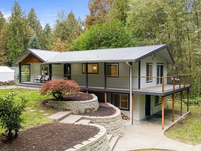 8957 E Pressentin Creek, Concrete, WA, 98237