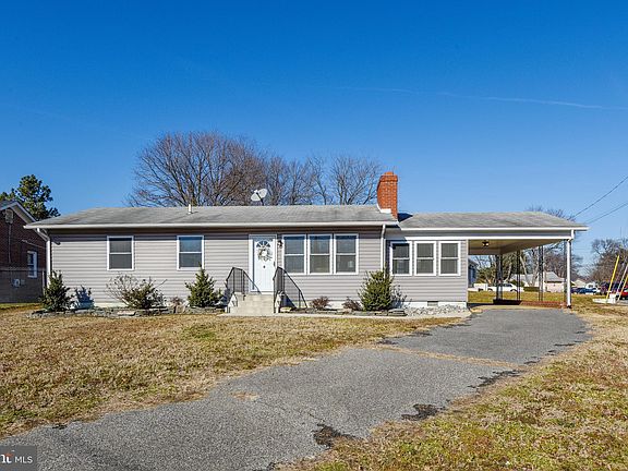 2nd image of 1966 Forest Dr