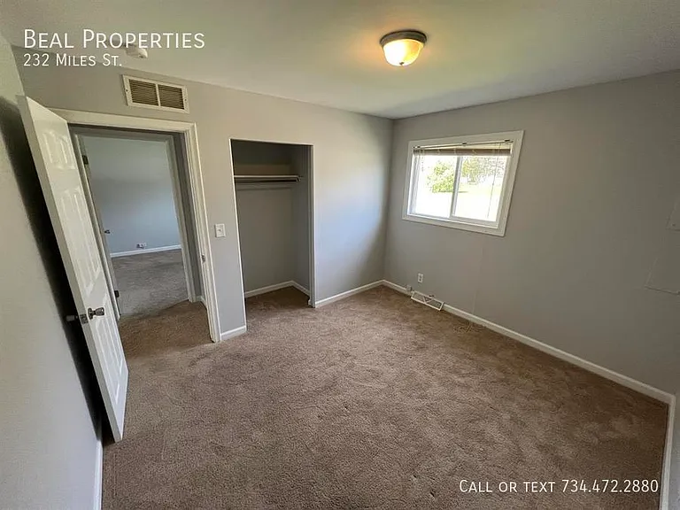 232 Miles St — Photo 11