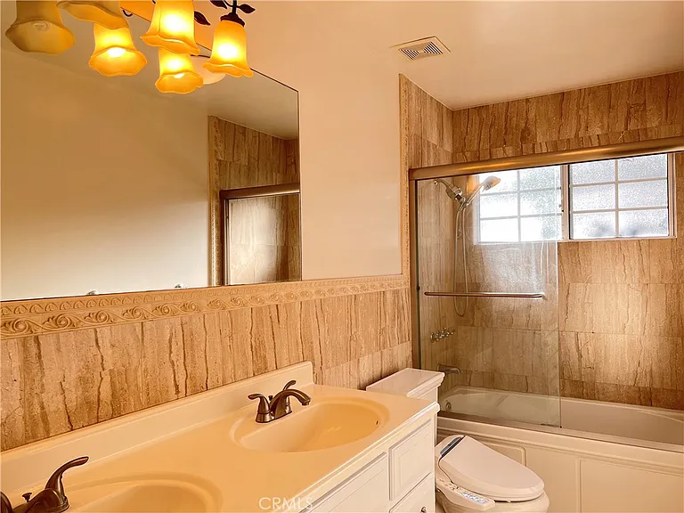 2411 Briargate Ln — Photo 17