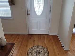 45 Baxter Rd, Pawling, NY 12564