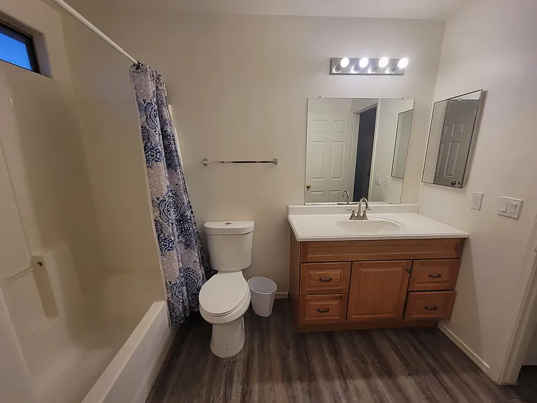 7347 N Black Canyon Hwy #2 — Photo 9