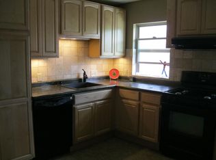 2161 N 63rd St, Wauwatosa, WI 53213