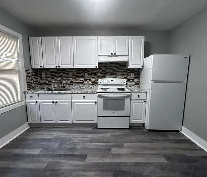 82 Glenwood Ave — Photo 5