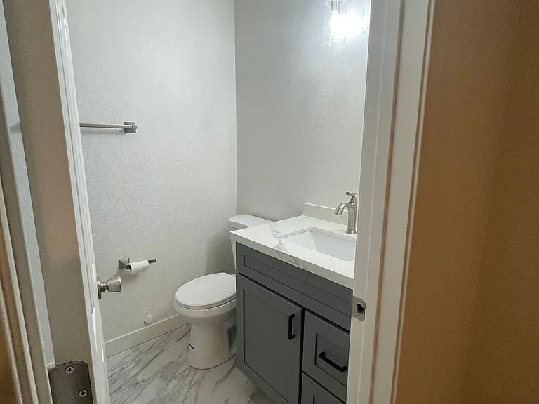 4798 Elderwood Ct #D — Photo 6