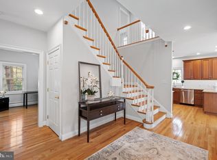 54 Oakford Rd, Wayne, PA 19087