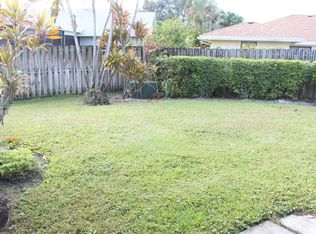 13662 Barberry Dr, Wellington, FL 33414