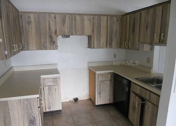 5th image of 5104 Springwood Dr