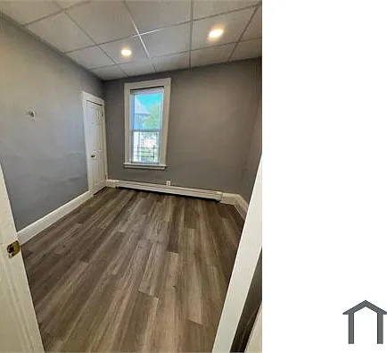 37 Parker Ave — Photo 6