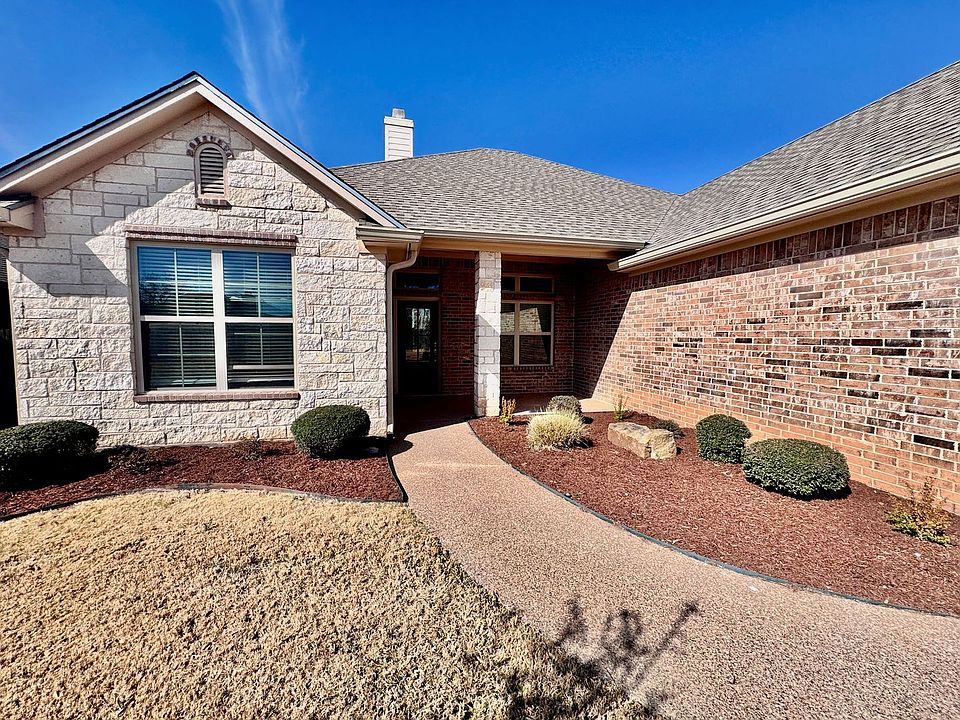 1st image of 10408 Fallen Leaf Dr