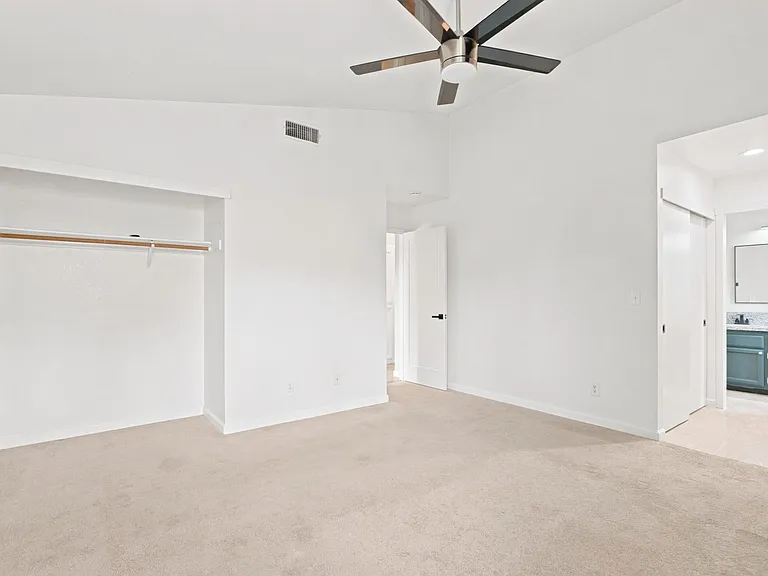 8034 Fairlands Way — Photo 18