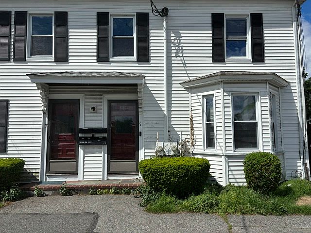 1st image of 7 Wade Ave Floor 1