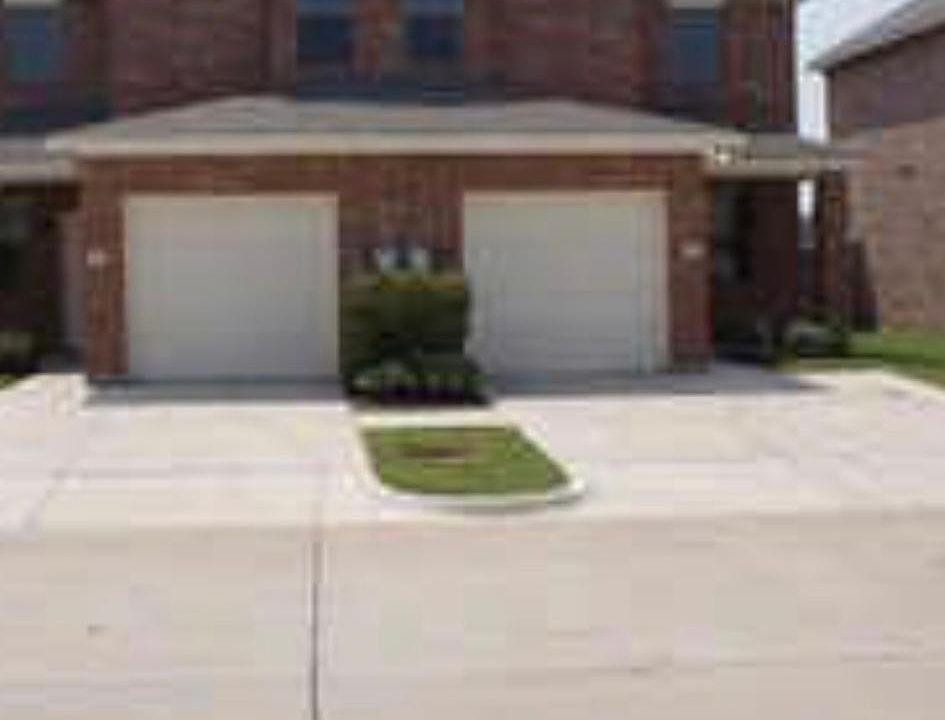 1st image of 2310 Aldergate Dr