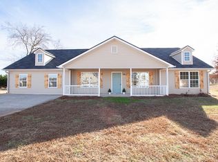 162 Terry Ln, Adairsville, GA 30103